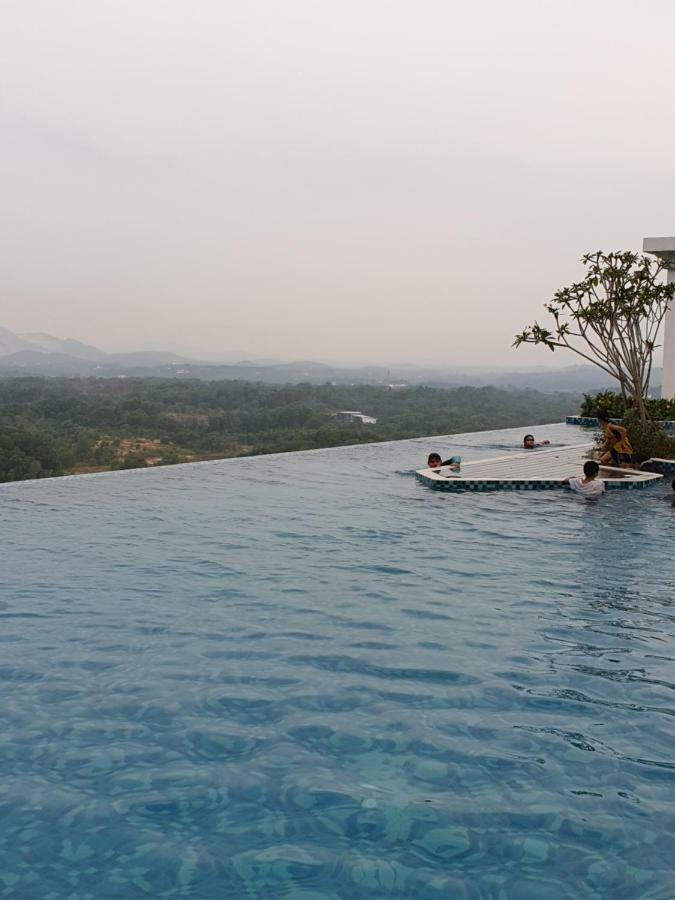 Mesahill Nilai Hotel Buitenkant foto